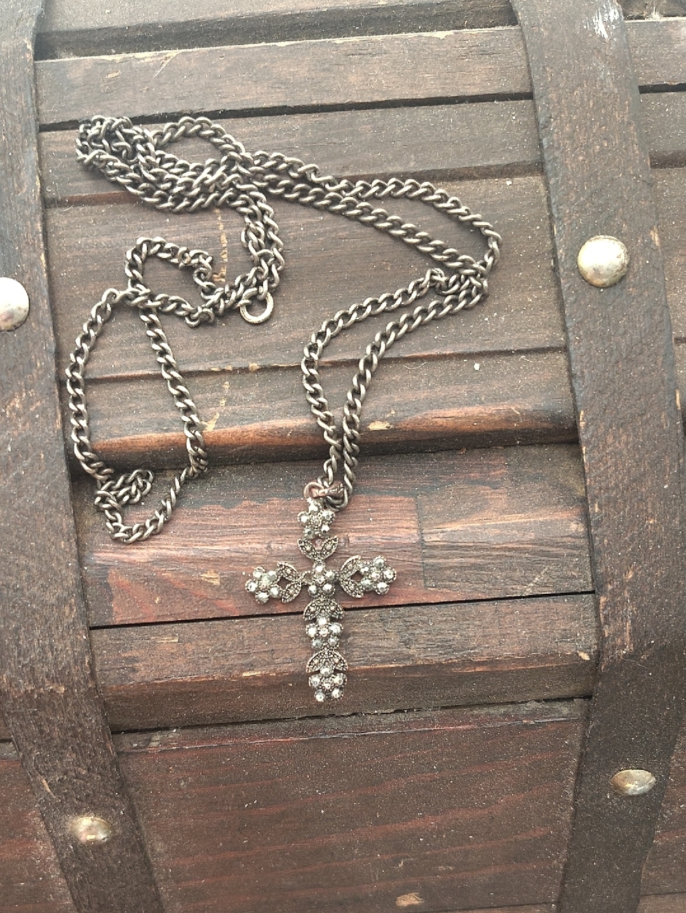 Rhinestone Cross Pendant Necklace - Silver Tone